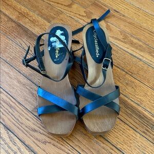 Cityclassified Women's black Strappy Sandals